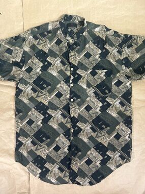 Men's collarless Short-Sleeve Patterned Button-Up Shirt